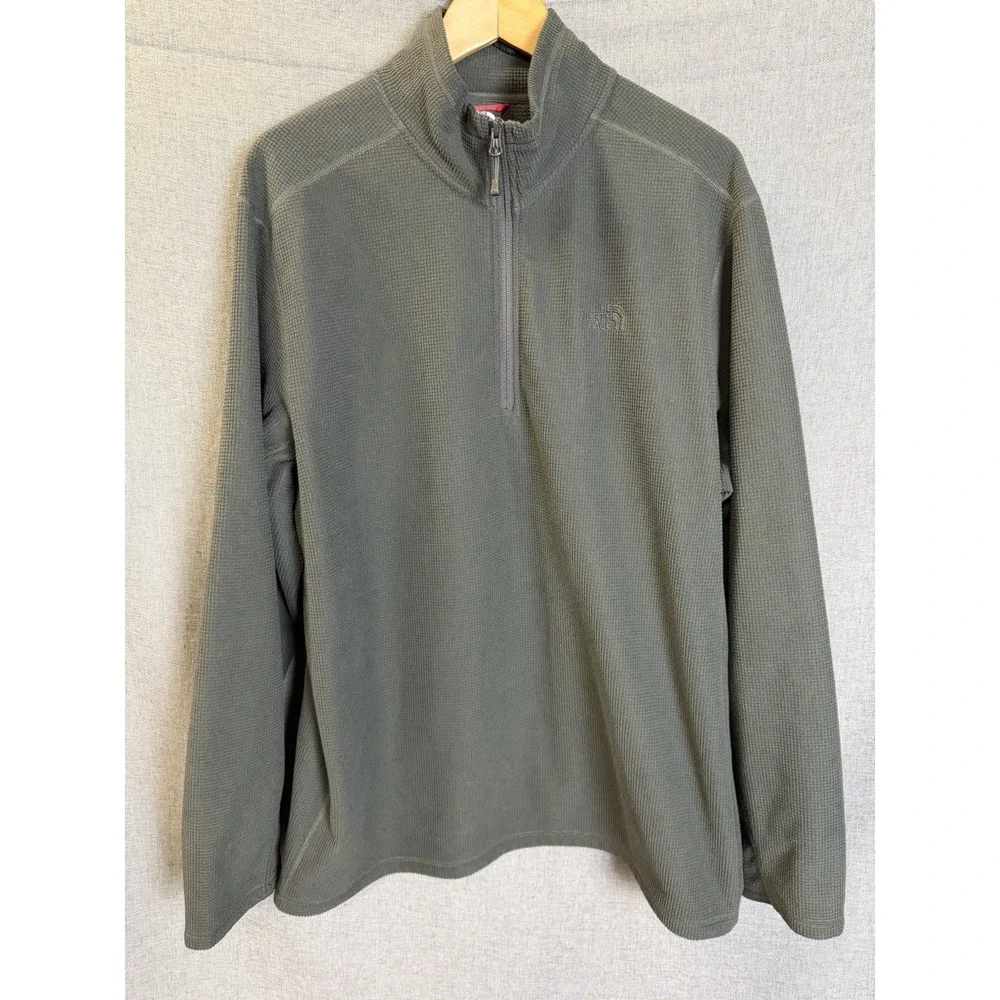 The North Face Mens XL Gray Grid Fleece Quarter Zip Pullover
